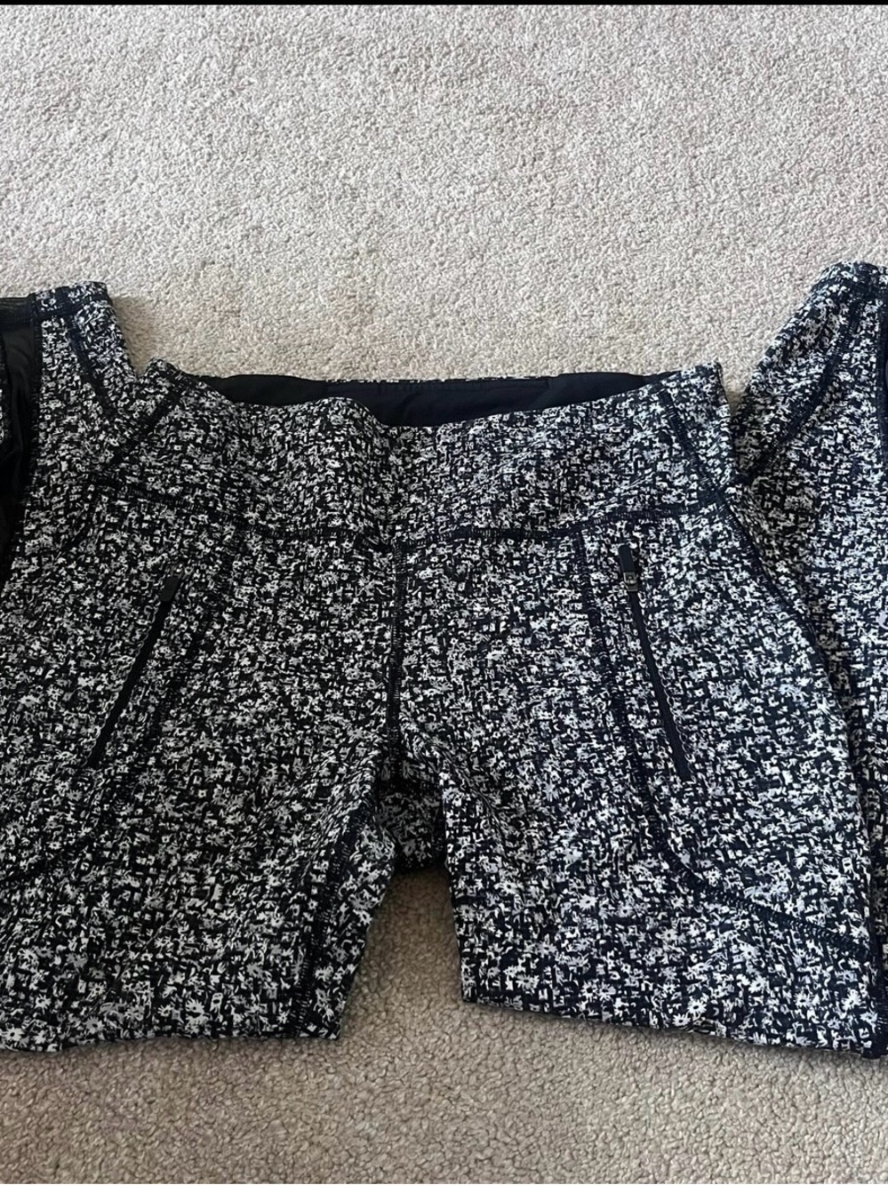 Lululemon Invigorate 7/8 Tight 25" Daisy Dust Alpine White Black Pockets Size 8
